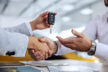 Month-to-Month Leasing vs Traditional Leasing